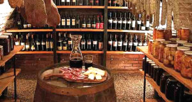 vinos y salamos de colonia caroya, turismo en córdoba